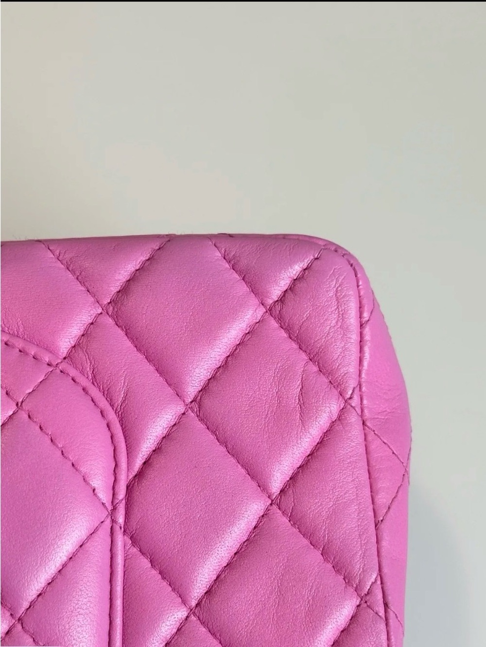 Chanel Pink Quilted Lambskin Classic Flap Bag vintage pink magenta - Picture 6 of 7